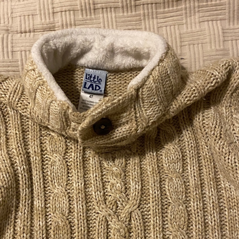Little lad toddler size 4t sweater - Picture 3 of 5